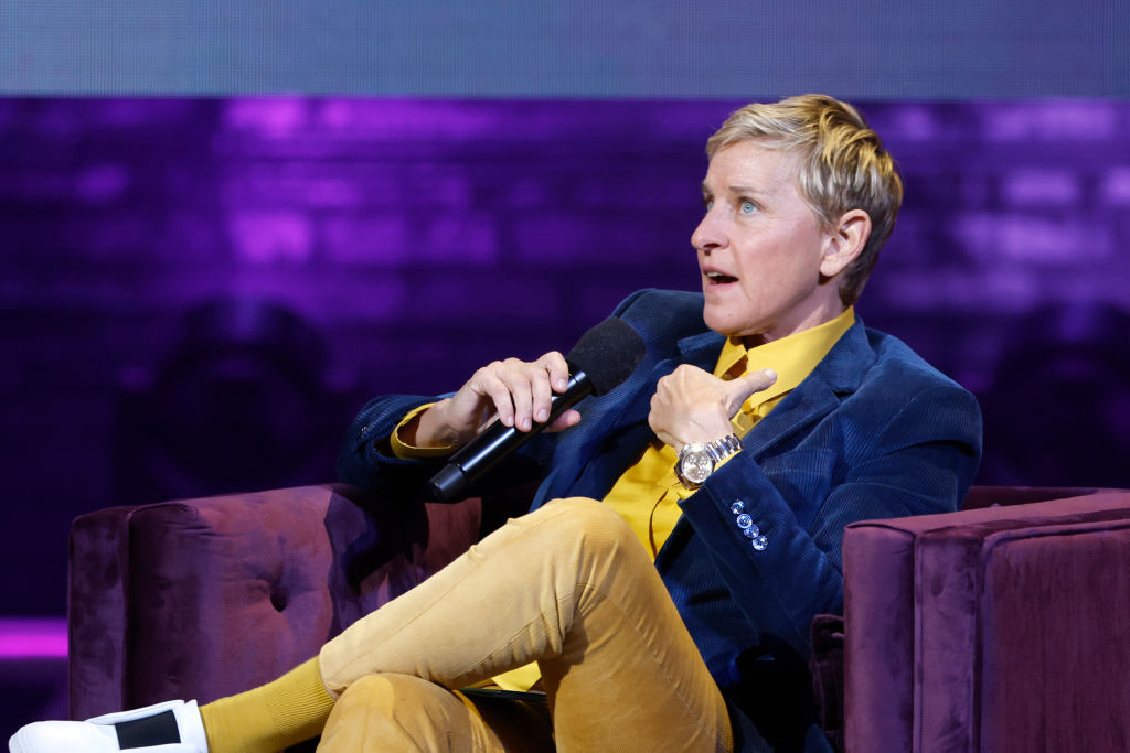 Ellen DeGeneres Copying Taylor Swift? Fans Claim Her 'Ridiculous ...