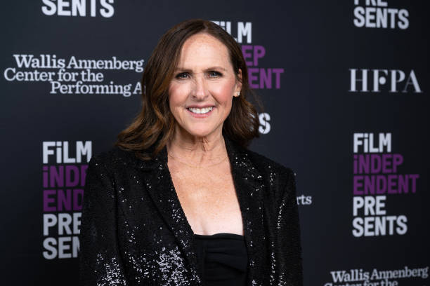 Molly Shannon Sparks Outage In 'Superstar'-Style Kamala Harris ...