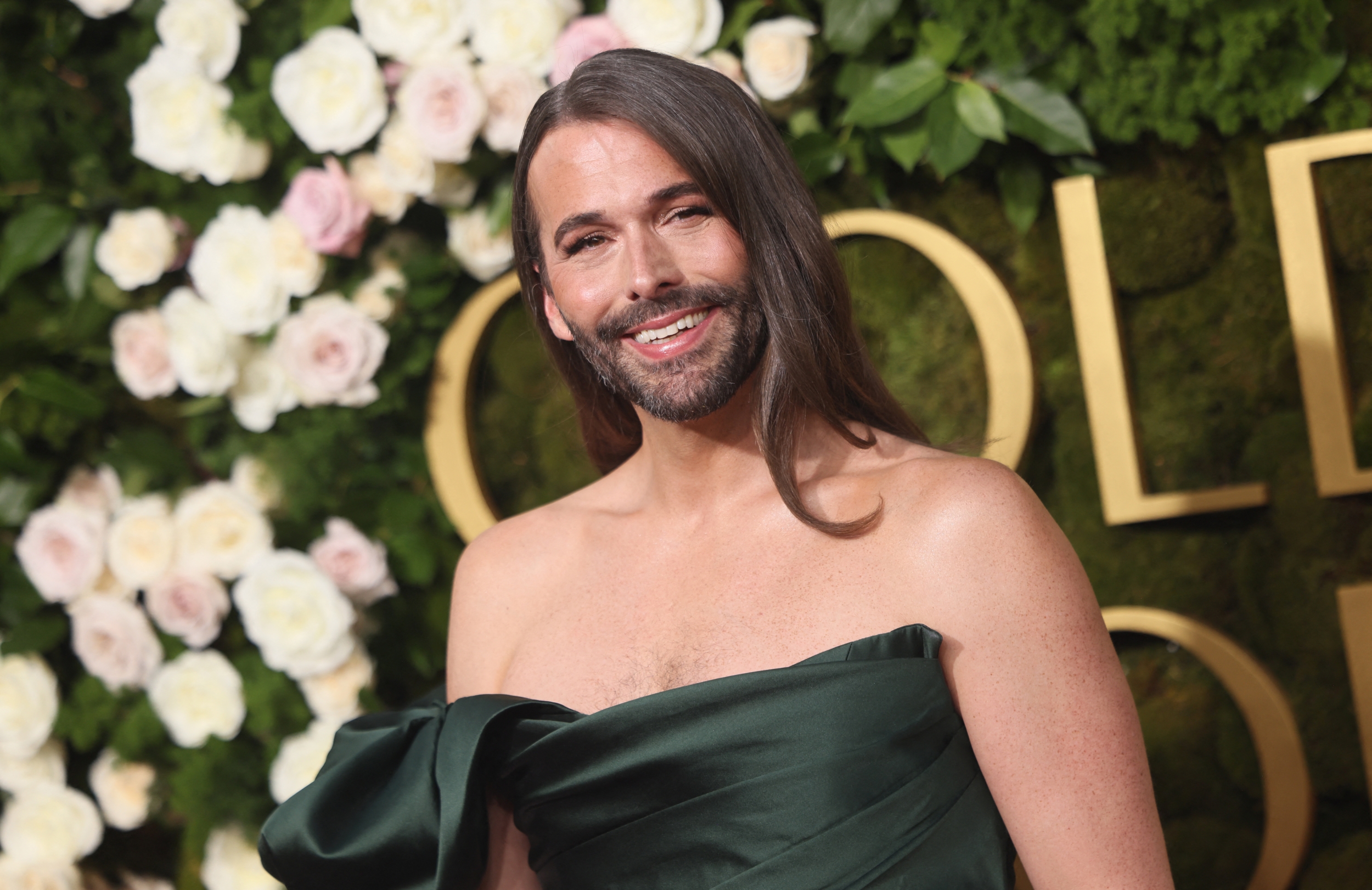 Jonathan van Ness Walks the Golden Globes Red Carpet in a Green One ...