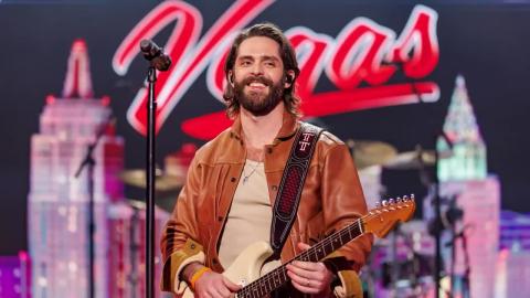 Thomas Rhett's Scary On-Stage Injury Leads to Country Star Leaving Performance in Wheelchair