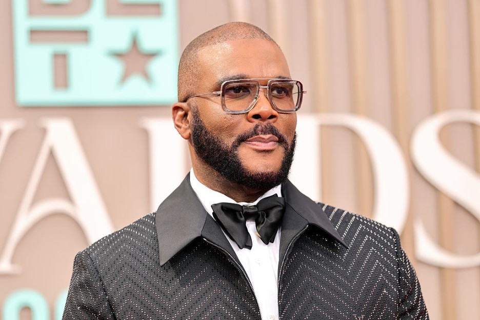 Tyler Perry Denies Sexual Assault Allegation from Actor Derek Dixon
