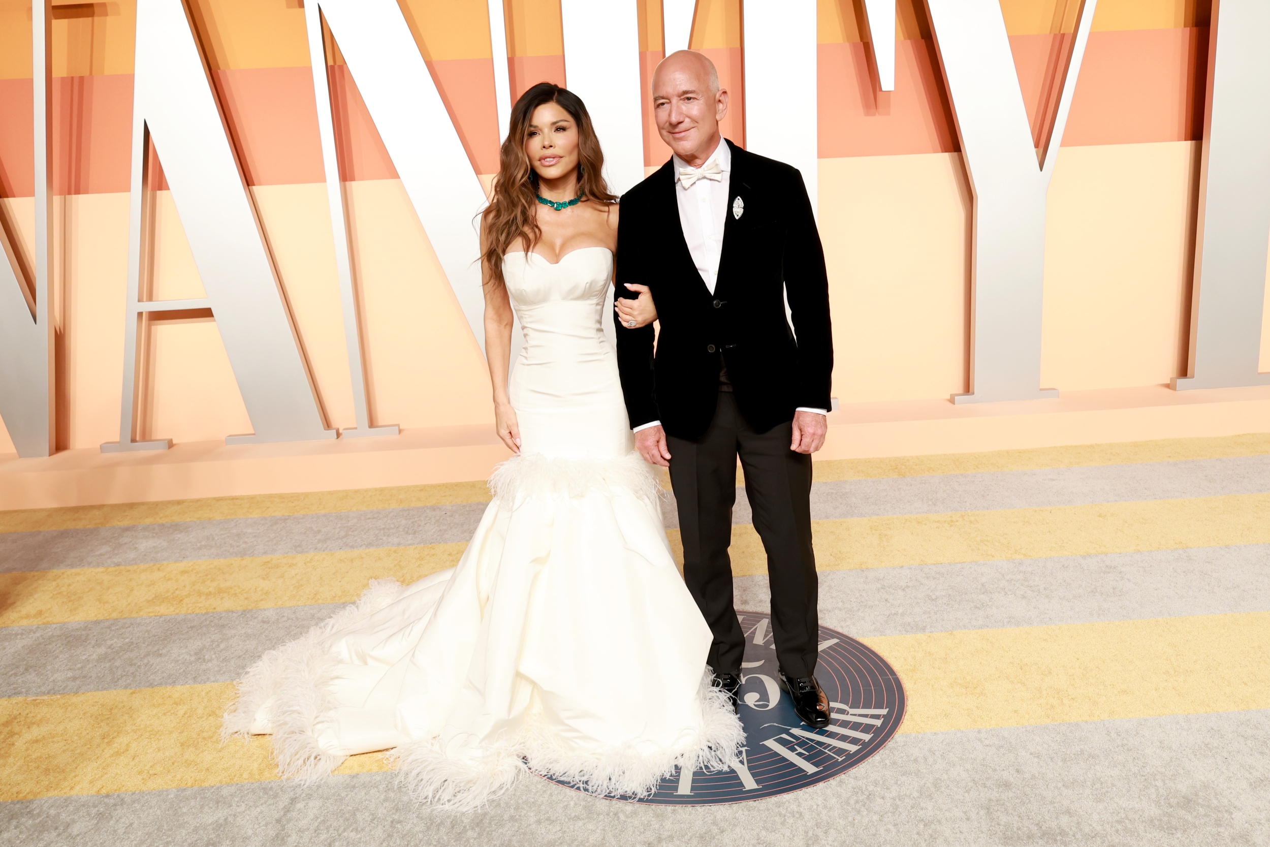 Jeff Bezos Lauren S nchez Wedding What Stars Whispered When They 