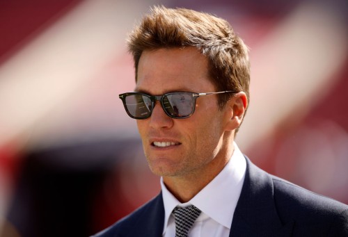 Tom Brady Joins Kate Hudson, Dakota Johnson for Glamorous Yacht