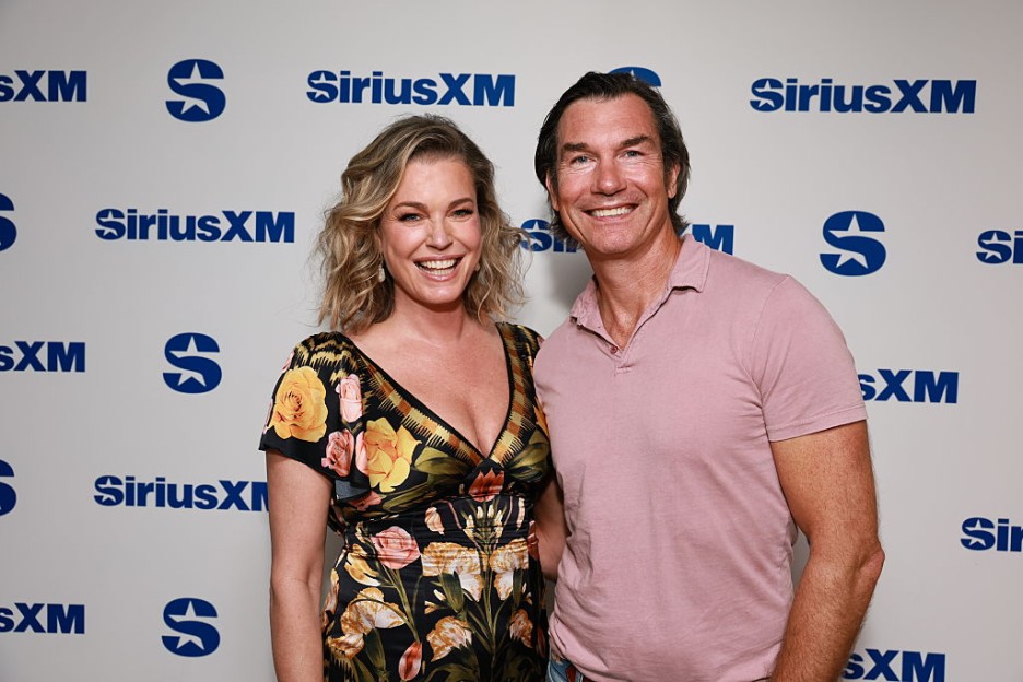 Jerry O’Connell Shocks Comedy Crowd With Jeffrey Epstein Island Story