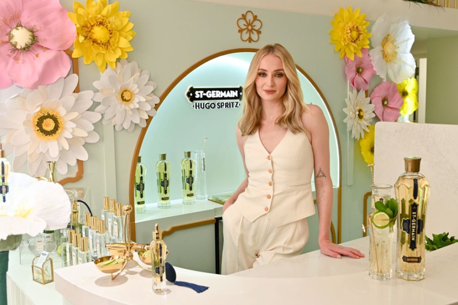 Sophie Turner Reveals Why Locking Lips With Kit Harington Was