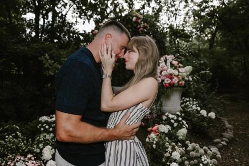 taylor travis engagement clues