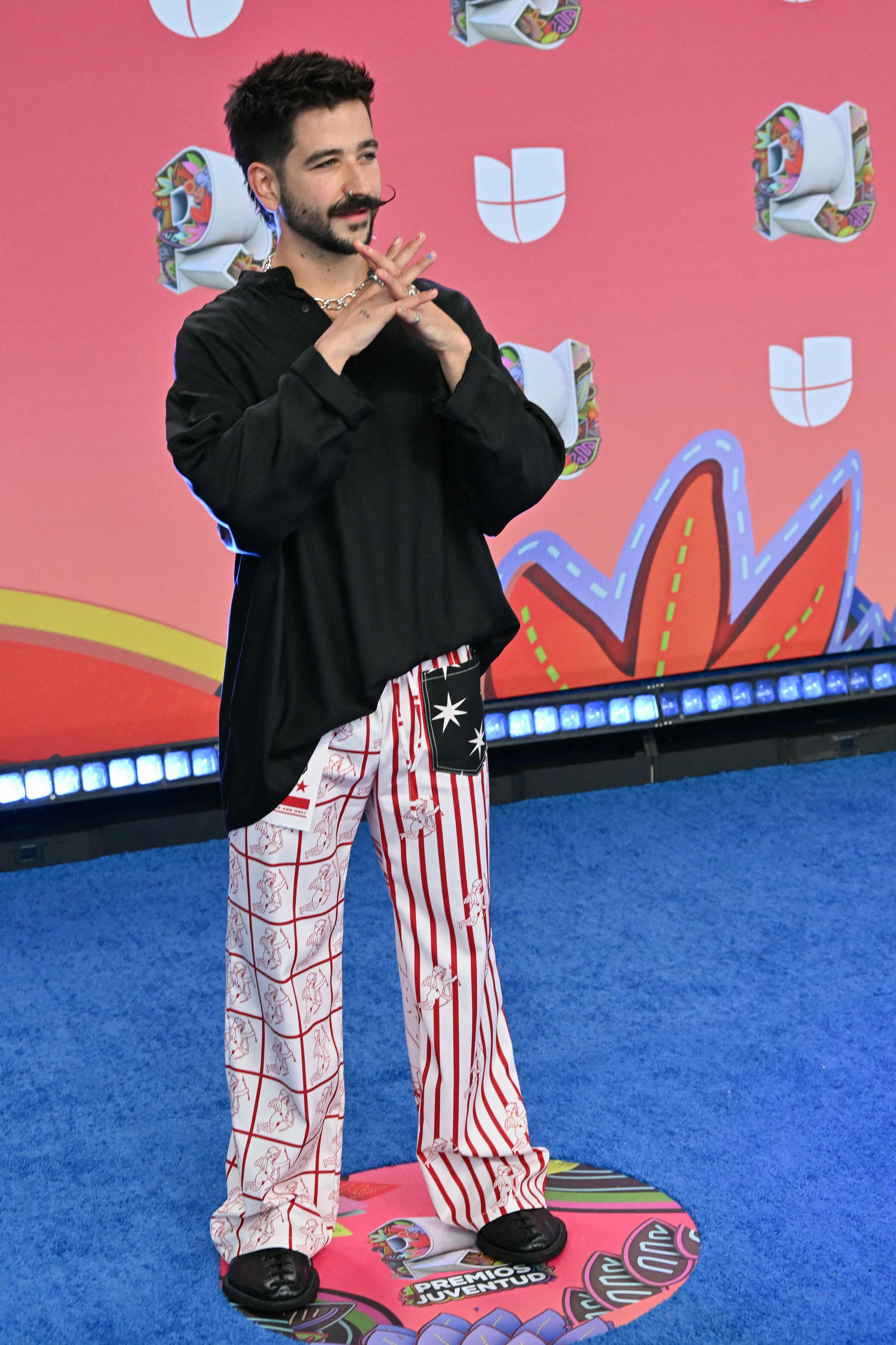 Premios Juventud 2025 Camilo on the red carpet