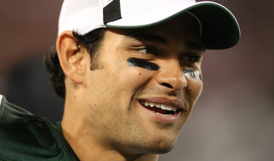Video Mark sánchez after attack in Indianapolis
