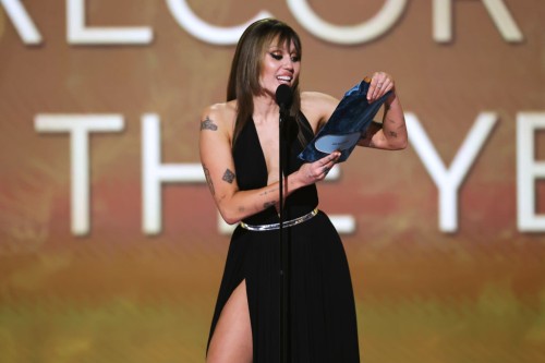 Miley Cyrus Shares Heartfelt Message to Beyoncé After Winning Grammy