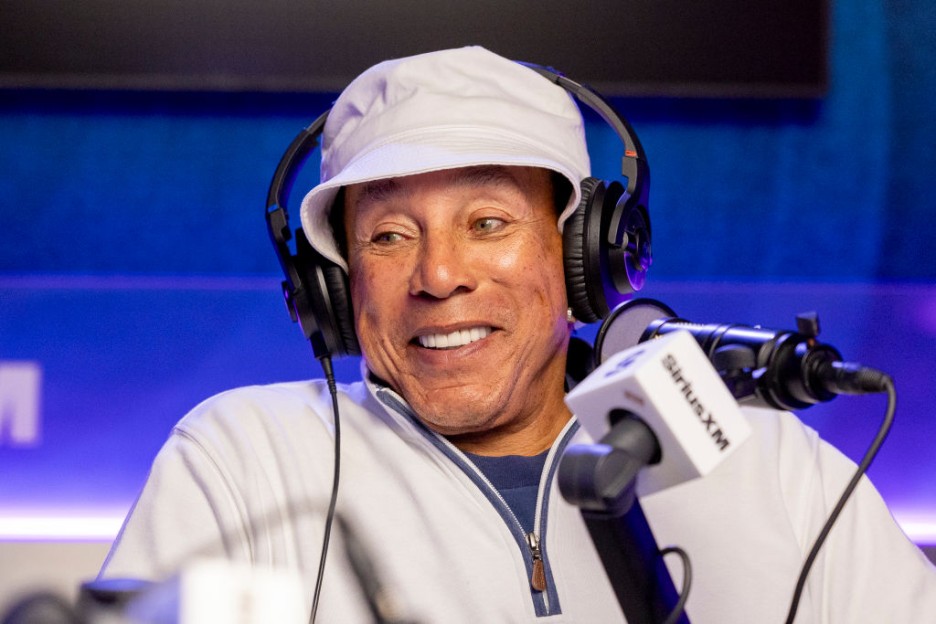Smokey Robinson Sues Rape Accusers for $500 Million, Alleges Extortion