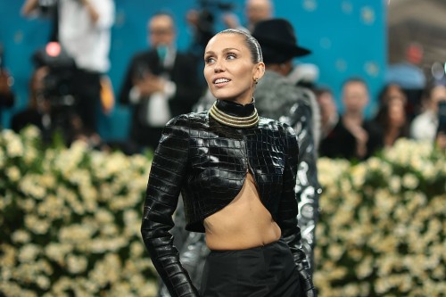 Miley Cyrus Recalls Being Wrongly Blamed for Dad Billy Ray’s