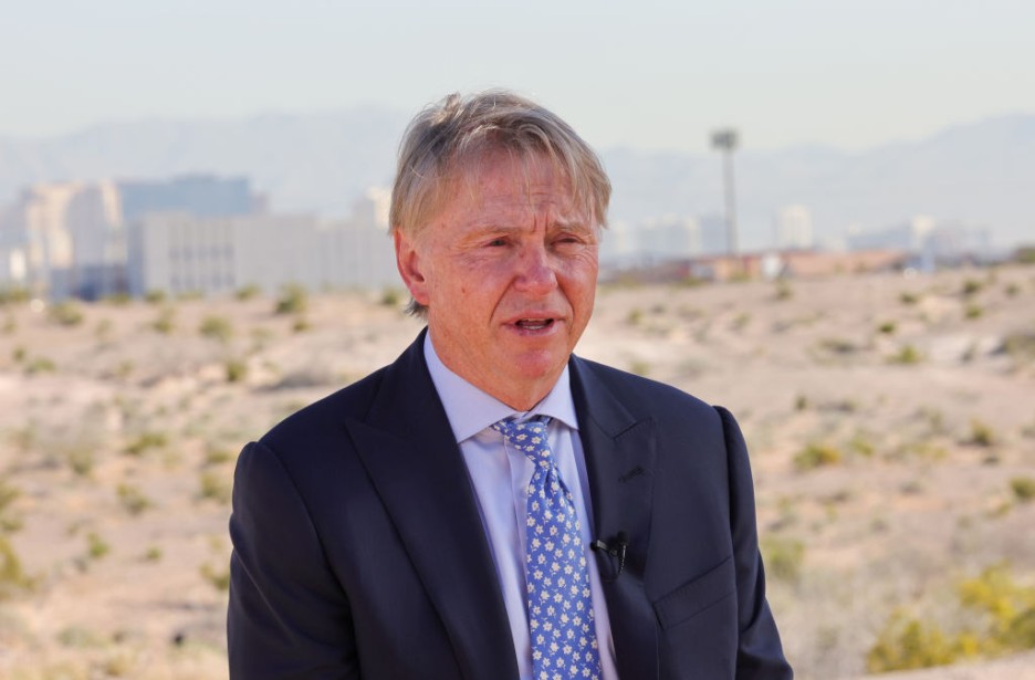 Fortress Investment Group Co-Founder Wesley Edens Named in Alleged Extortion