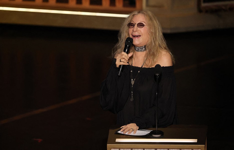 Barbra Streisand to Miss Historic Cannes Appearance After Suffering Injury