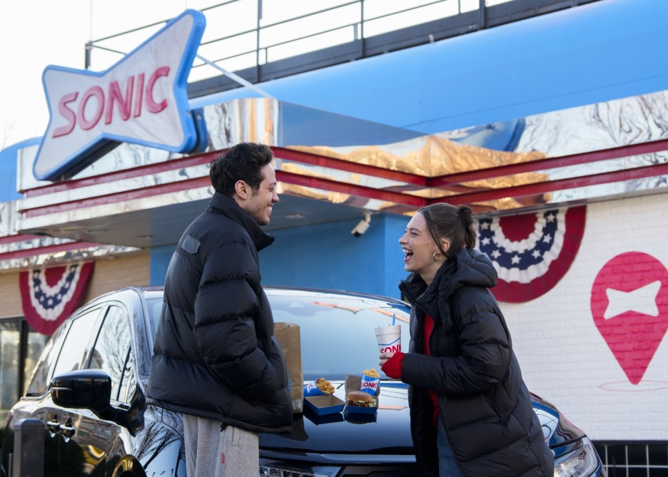 Pete Davidson and Elsie Hewitt enjoy the new $6 All-American