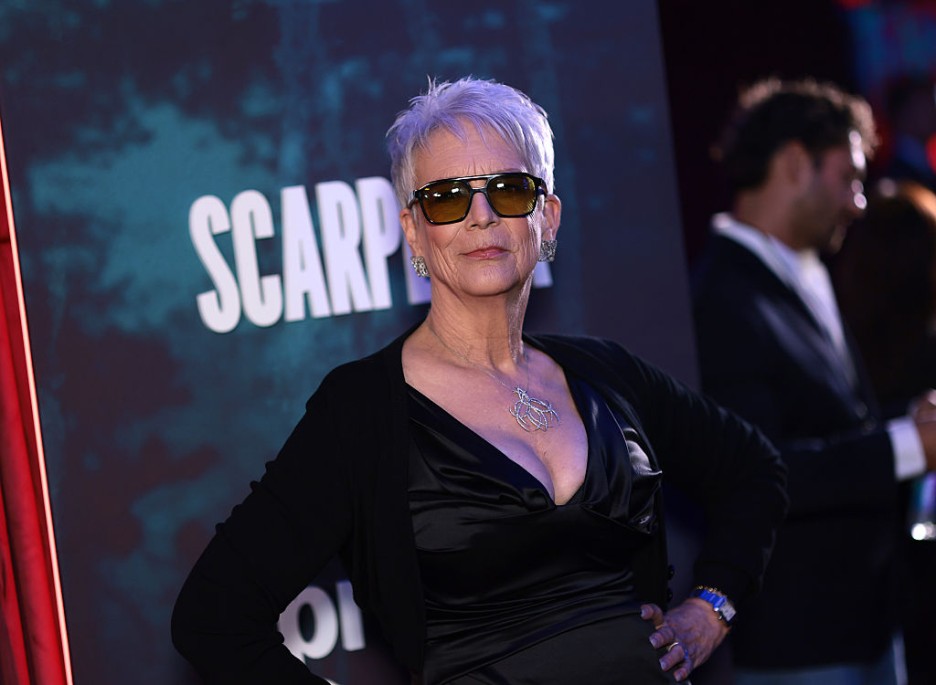 Jamie Lee Curtis Pays Emotional Tribute to Late Sister Kelly